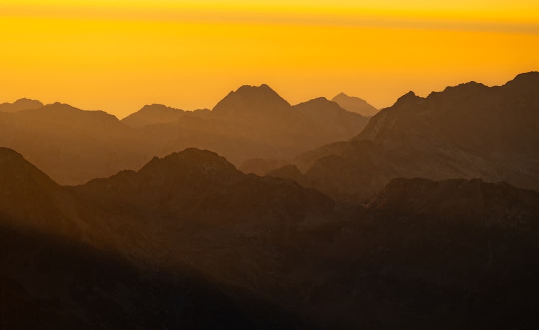 https://static.ws.126.net/163/frontend/images/2022/empty.png